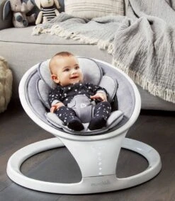 Munchkin Wipstoel Swing Elektrisch Lichtgewicht Bluetooth -Babyproducten Promotie Winkel 1044x1200 4
