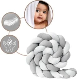 Bedbumper - Bedomrander - Bedbumper Ledikant - Bedbumper Gevlochten - Boxomrander - Babykamer Accessoires - 2 Meter - Katoen - Grijs/wit -Babyproducten Promotie Winkel 1173x1200 2
