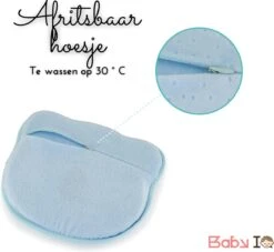 Baby IQ Orthopedisch Baby Hoofdkussen – Traagschuim – Tegen Plat Achterhoofd – Baby Kussen Plat Hoofd - Kraamcadeau – Blauw – Incl Gratis Bandana Slabber -Babyproducten Promotie Winkel 1200x1102 1
