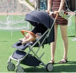 WOOSH New Buggy - Sand / Black - One Hand Folding - 3 Slaapstanden - Wandelwagen Tot 25 Kg - Regenhoes - Bekerhouder - Muggennet -Babyproducten Promotie Winkel 1200x1154 6