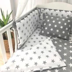 Bedomrander Hollywood Grijs - Bedbumper -Babyproducten Promotie Winkel 1200x1200 1026