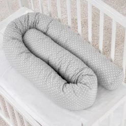 Fillikid Bedbumper 190 X 9 Cm Bedomrander Ledikant - Grijs Wit Stippen -Babyproducten Promotie Winkel 1200x1200 1048