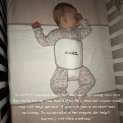 Snoozzz Slaapwikkel Regular - Baby Slaaphulp - Voorkomt Voorkeurshouding - Geschikt Voor Wieg En Ledikant - 0+ Maanden - Wit/Grijs - 180 X 50 Cm -Babyproducten Promotie Winkel 1200x1200 1291