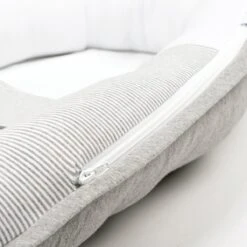 Doomoo Cocoon - Babynestje - Biologisch Katoen En 74 X 46 Cm - Classic Grey 5 Doomoo Cocoon - Babynestje - Biologisch Katoen En 74 X 46 Cm - Classic Grey -Babyproducten Promotie Winkel 1200x1200 1331