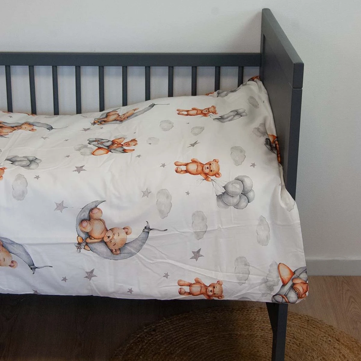 Decoware® Ledikant dekbedovertrek Sweet bear - katoen renforce - 100x135 cm 40x60 cm Decoware® Ledikant Dekbedovertrek Sweet Bear - Katoen Renforce - 100x135 Cm 40x60 Cm -Babyproducten Promotie Winkel 1200x1200 1369