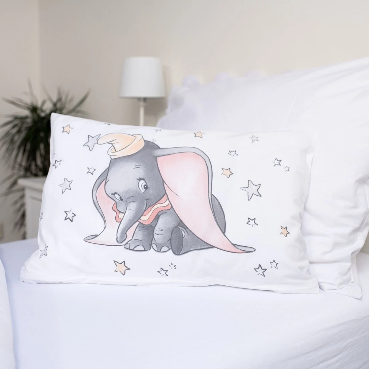 Disney Dumbo BABY Dekbedovertrek, Stars - 100 x 135 cm - Katoen Disney Dumbo BABY Dekbedovertrek, Stars - 100 X 135 Cm - Katoen -Babyproducten Promotie Winkel 1200x1200 1374