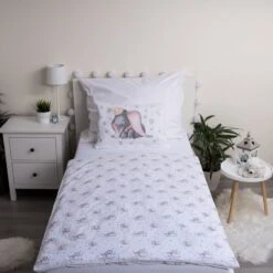 Disney Dumbo BABY Dekbedovertrek, Stars - 100 X 135 Cm - Katoen 3 Disney Dumbo BABY Dekbedovertrek, Stars - 100 X 135 Cm - Katoen -Babyproducten Promotie Winkel 1200x1200 1376