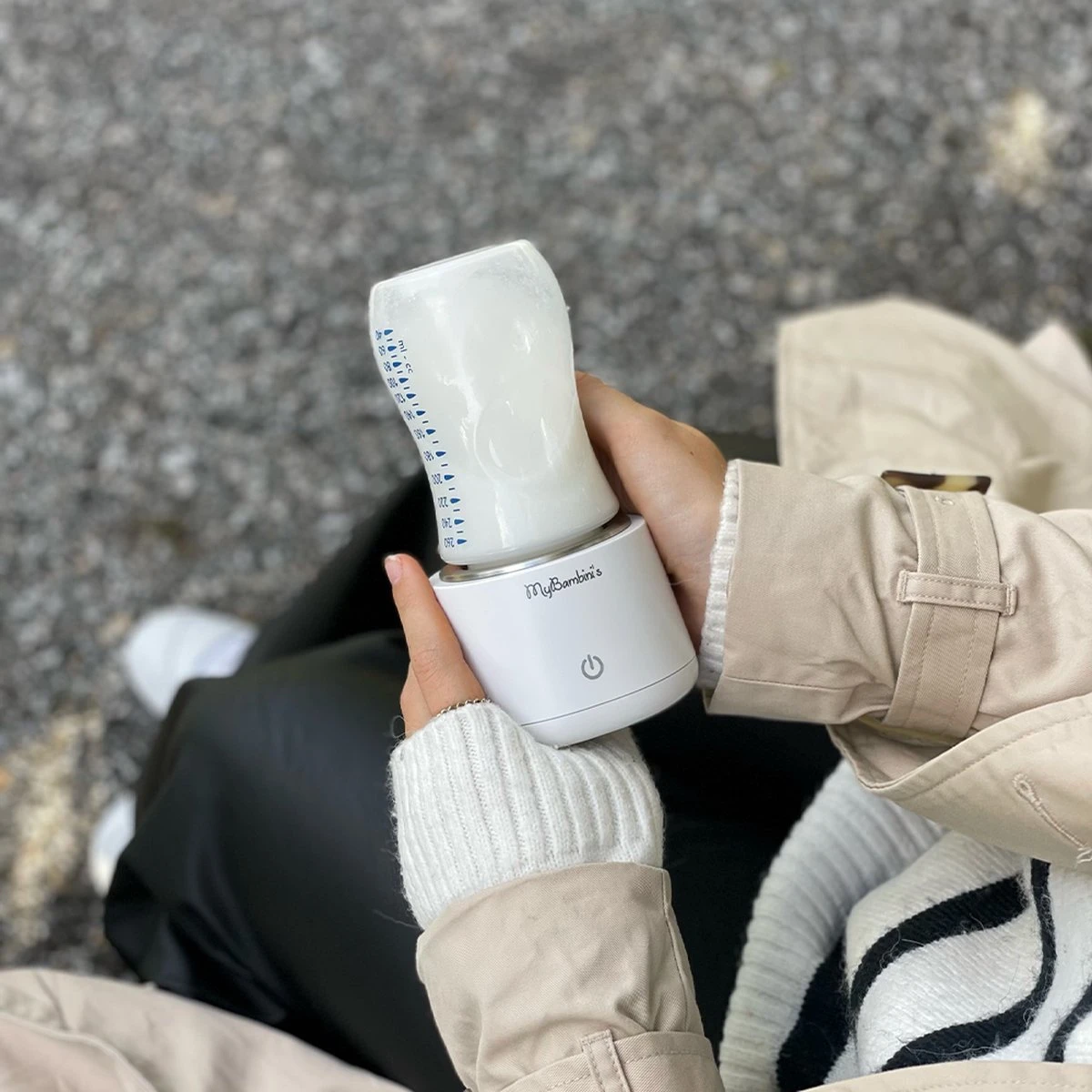 MyBambini's Bottle Warmer Pro™ - Draagbare Baby Flessenwarmer voor Onderweg - Blauw - Geschikt voor Smalle Hals Flessen van Dr. Brown's, Difrax, Medela & Nanobebe MyBambini's Bottle Warmer Pro™ - Draagbare Baby Flessenwarmer Voor Onderweg - Blauw - Geschikt Voor Smalle Hals Flessen Van Dr. Brown's, Difrax, Medela & Nanobebe -Babyproducten Promotie Winkel 1200x1200 1629