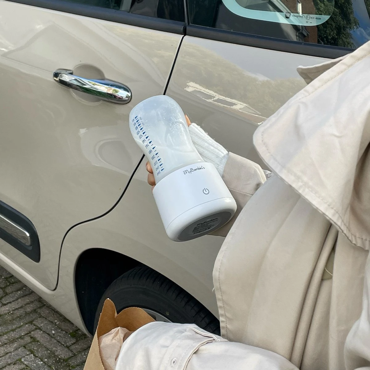 MyBambini's Bottle Warmer Pro™ - Draagbare Baby Flessenwarmer voor Onderweg - Blauw - Geschikt voor Dr. Brown's (brede hals), Suavinex & J Bimbi MyBambini's Bottle Warmer Pro™ - Draagbare Baby Flessenwarmer Voor Onderweg - Blauw - Geschikt Voor Dr. Brown's (brede Hals), Suavinex & J Bimbi -Babyproducten Promotie Winkel 1200x1200 1647