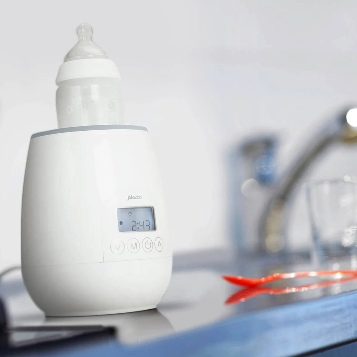 Alecto BW-700 - Snelle digitale Flessenwarmer 500W voor opwarmen, steriliseren en ontdooien - Inclusief stoomkap - Bediening via display - Wit Alecto BW-700 - Snelle Digitale Flessenwarmer 500W Voor Opwarmen, Steriliseren En Ontdooien - Inclusief Stoomkap - Bediening Via Display - Wit -Babyproducten Promotie Winkel 1200x1200 1656