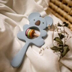 Merkloos Bijtring - Rammelaar - Babys - Speelgoed - Babyspeelgoed - Kraamcadeau - Siliconen - BPA Vrij - Blauw -Babyproducten Promotie Winkel 1200x1200 1871