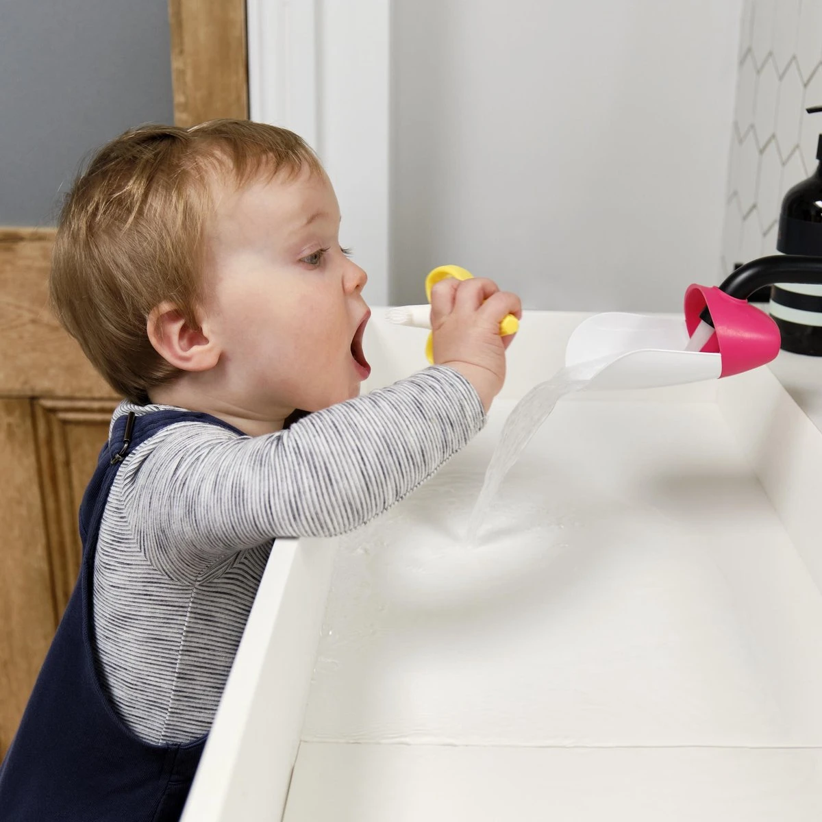 Baby banaan tandenborstel/bijtspeeltje – Geel - baby tandenborstel - bij doorkomende tandjes - tandvlees massage - babytandenborstel - peuter tandenborstel Baby Banaan Tandenborstel/bijtspeeltje – Geel - Baby Tandenborstel - Bij Doorkomende Tandjes - Tandvlees Massage - Babytandenborstel - Peuter Tandenborstel -Babyproducten Promotie Winkel 1200x1200 1958