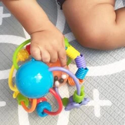 Playgro Speel En Leerbal - Grijp- En Bijtspeelgoed - Klikklak Geluiden - Spiegeltje - Kralen - Cilinder Met Rattelende Ballen -Babyproducten Promotie Winkel 1200x1200 1968
