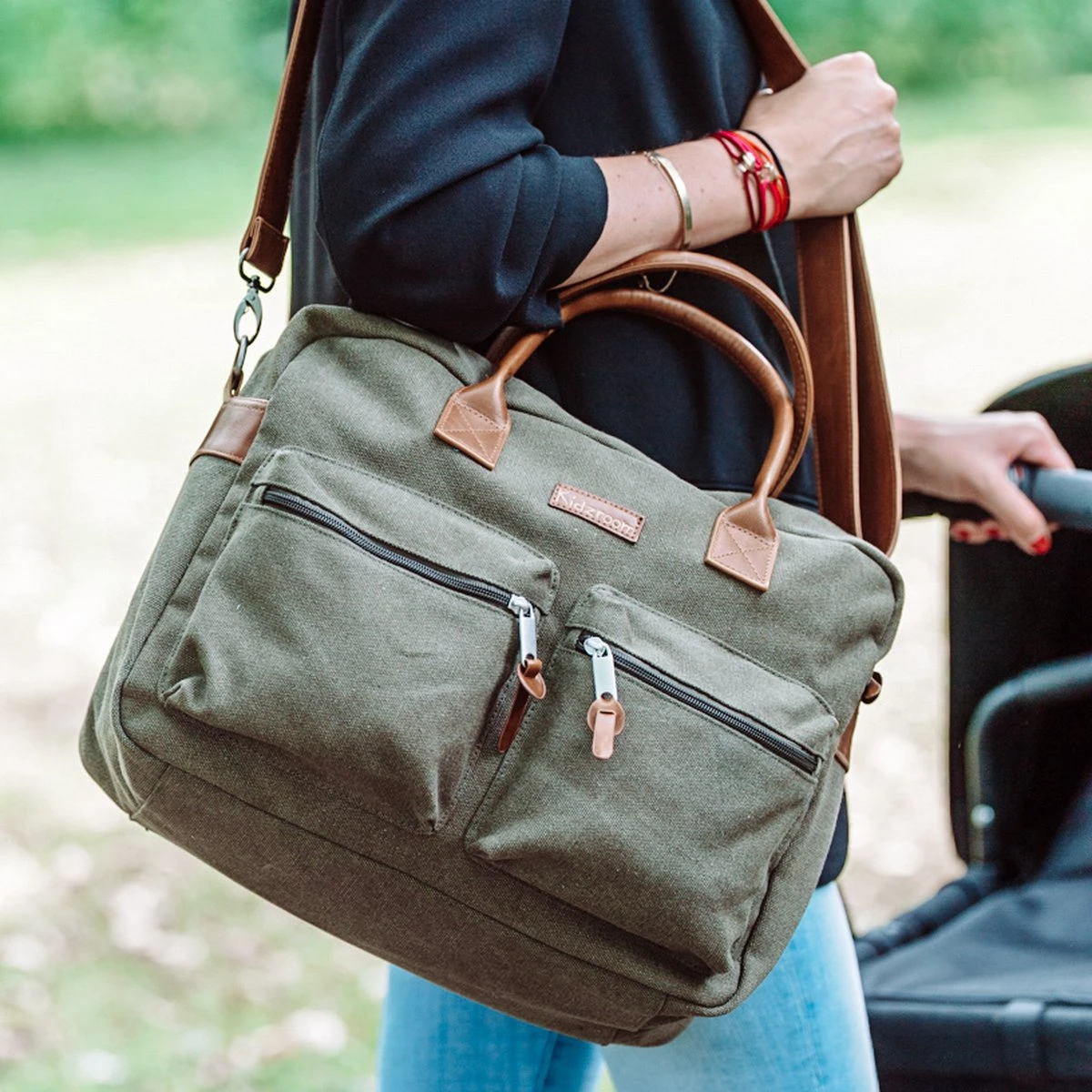 Kidzroom Vision of Love Luiertas - Groen - Verschoonmatje - Verstelbare schouderband Kidzroom Vision Of Love Luiertas - Groen - Verschoonmatje - Verstelbare Schouderband -Babyproducten Promotie Winkel 1200x1200 2226