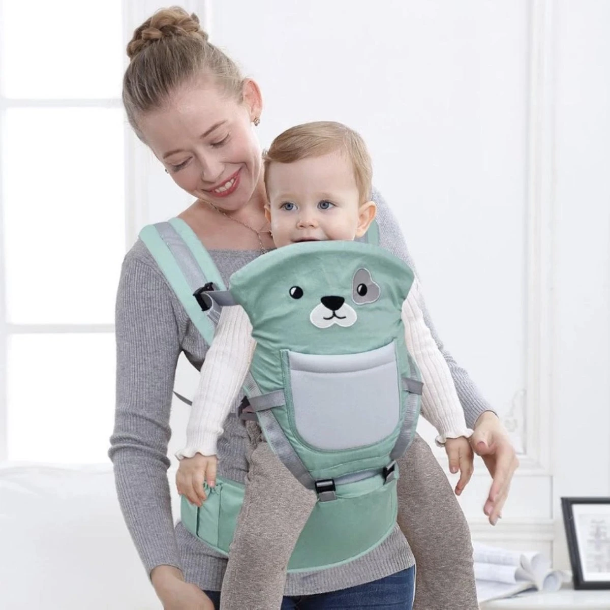 Baby Draagzak - Buik/Rug babydrager met Zacht Zitje (0-36 Maanden) - Groene Beer Baby Draagzak - Buik/Rug Babydrager Met Zacht Zitje (0-36 Maanden) - Groene Beer -Babyproducten Promotie Winkel 1200x1200 2573