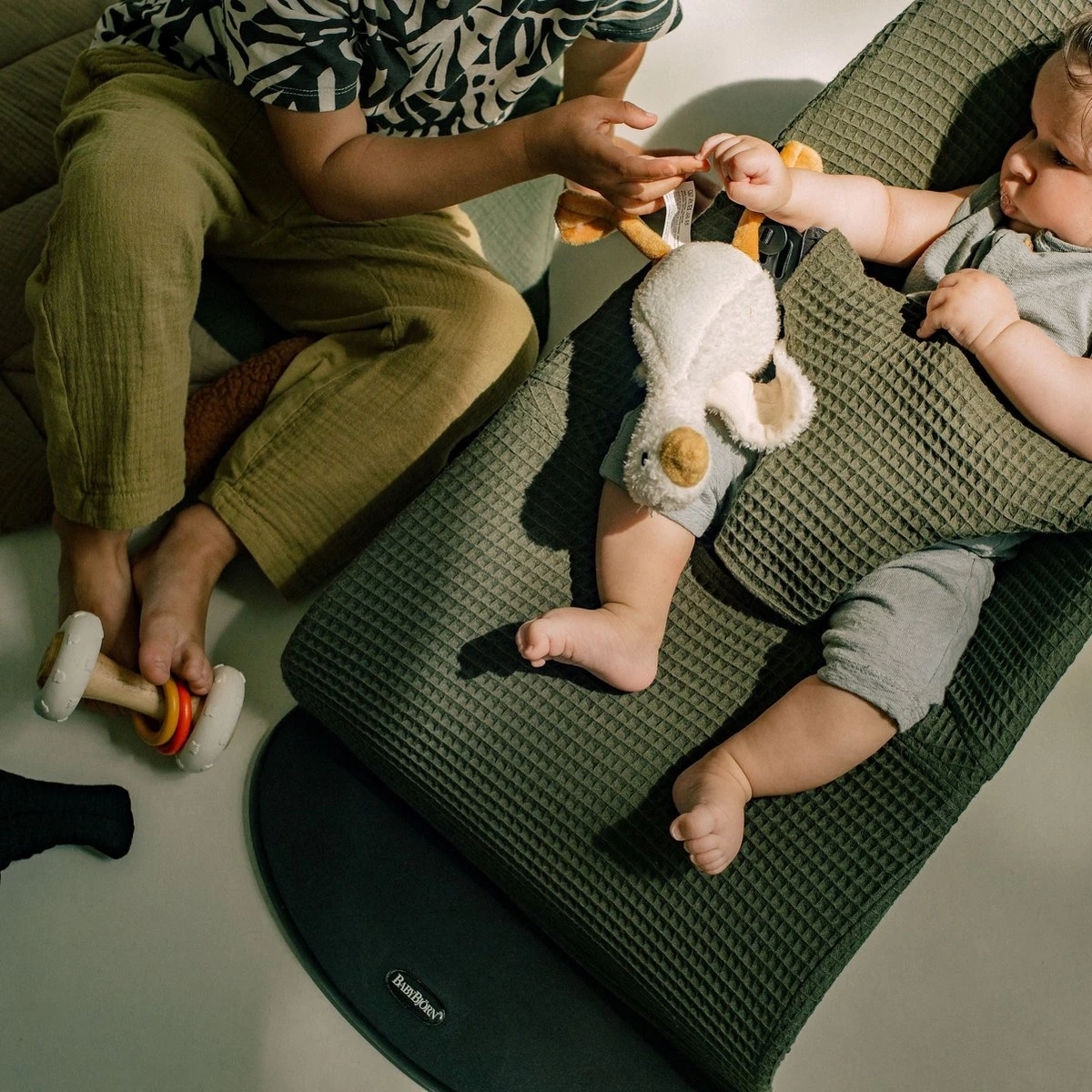 Ukje Wipstoelhoes - Geschikt voor BabyBjörn Soft en Bliss - NIEUW MODEL - Wilde bloemen Ukje Wipstoelhoes - Geschikt Voor BabyBjörn Soft En Bliss - NIEUW MODEL - Wilde Bloemen -Babyproducten Promotie Winkel 1200x1200 3006