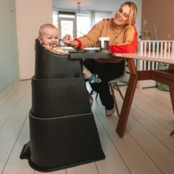 Deryan Quuby Kinderstoel - 5-in-1 Kinderstoel - Meegroeistoel - Inclusief Speelbord - Inclusief Bestek - Placemat - Drinkbeker -Babyproducten Promotie Winkel 1200x1200 3044