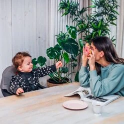 MoMi Kinderstoel Flovi - 3in1 Eetstoel Voor Kinderen - Donkergrijs -Babyproducten Promotie Winkel 1200x1200 3083