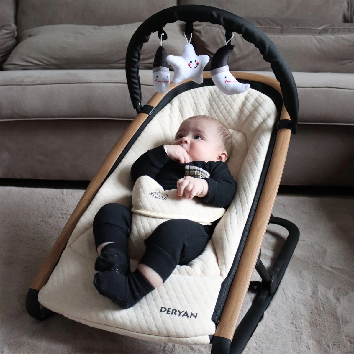 Deryan Rocker Wipstoel - Luxe 2-in-1 - Nougat/Cream Deryan Rocker Wipstoel - Luxe 2-in-1 - Nougat/Cream -Babyproducten Promotie Winkel 1200x1200 3110