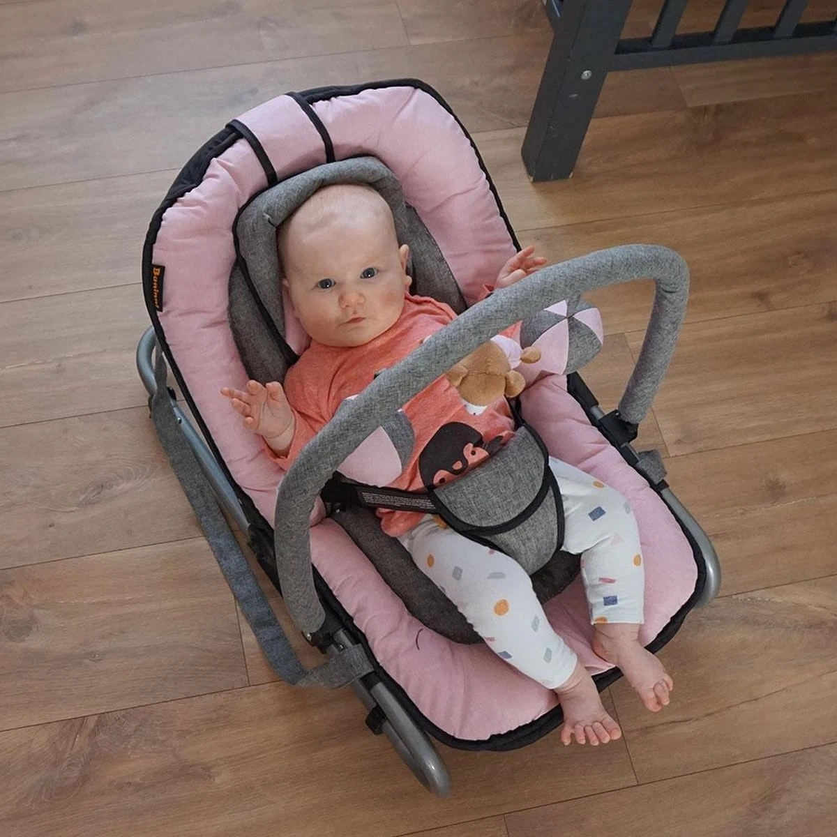 Baninni Wipstoel Admiro Roze-Grijs Baninni Wipstoel Admiro Roze-Grijs -Babyproducten Promotie Winkel 1200x1200 3120