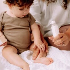 Naïf Verzachtende Babyolie - Baby En Kind - 100ml - Met Natuurlijke Ingrediënten -Babyproducten Promotie Winkel 1200x1200 493