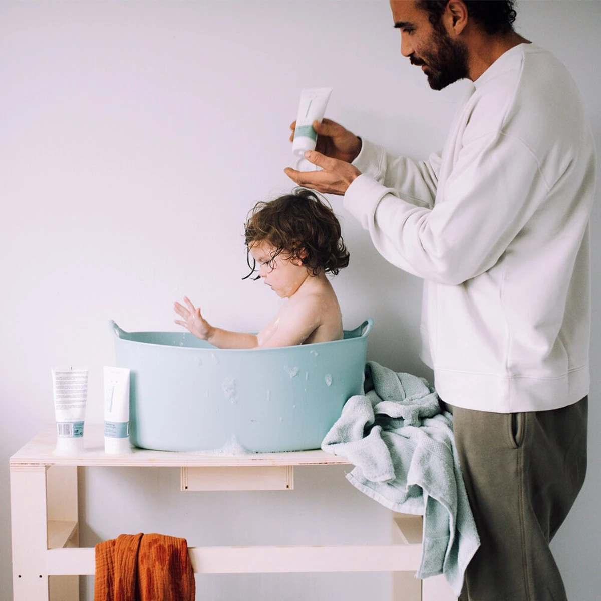 Naïf Hydraterende Wascrème - Babyverzorging - 200ml - met Natuurlijke Ingrediënten Naïf Hydraterende Wascrème - Babyverzorging - 200ml - Met Natuurlijke Ingrediënten -Babyproducten Promotie Winkel 1200x1200 609