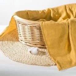 Hydrofiele Doek XL 120x120cm Oker - Hydrofiel Luier - Ultra Zacht Bamboe - Swaddle - Inbakerdoek - Wikkeldeken- Omslagdoek Baby - Bad