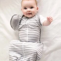 Love To Dream™ Babyslaapzak Swaddle Up™ - Inbakeren Afbouwen - Baby 6-9 Maanden - 8.5-11 Kg - All Season - Grijs -Babyproducten Promotie Winkel 1200x1200 920