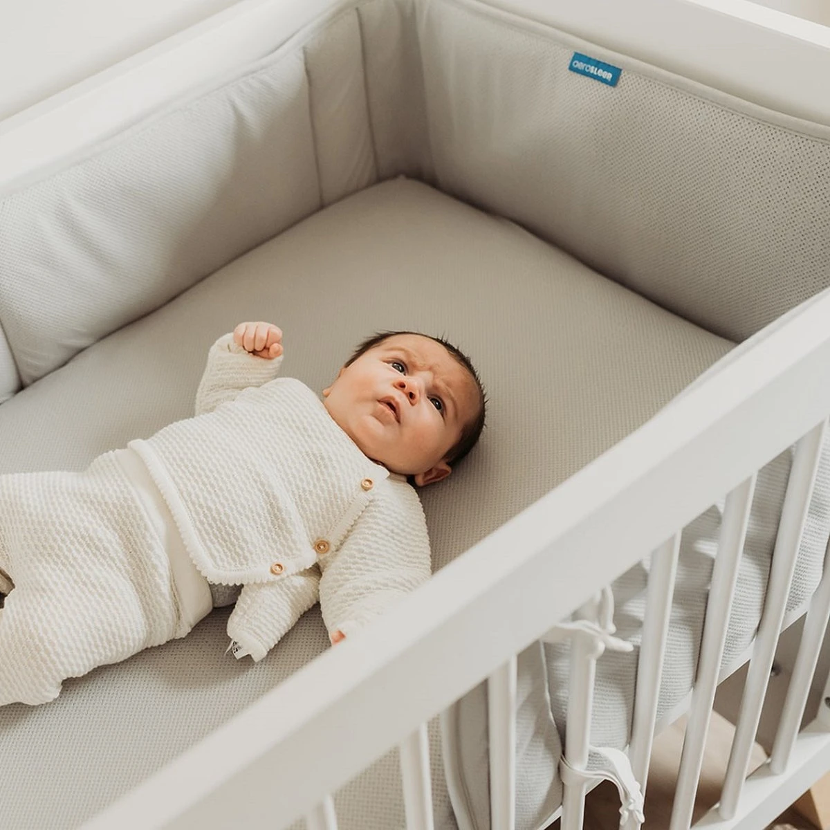 AeroSleep® hoeslaken - bed - 120 x 60 cm - Stone AeroSleep® Hoeslaken - Bed - 120 X 60 Cm - Stone -Babyproducten Promotie Winkel 1200x1200 930