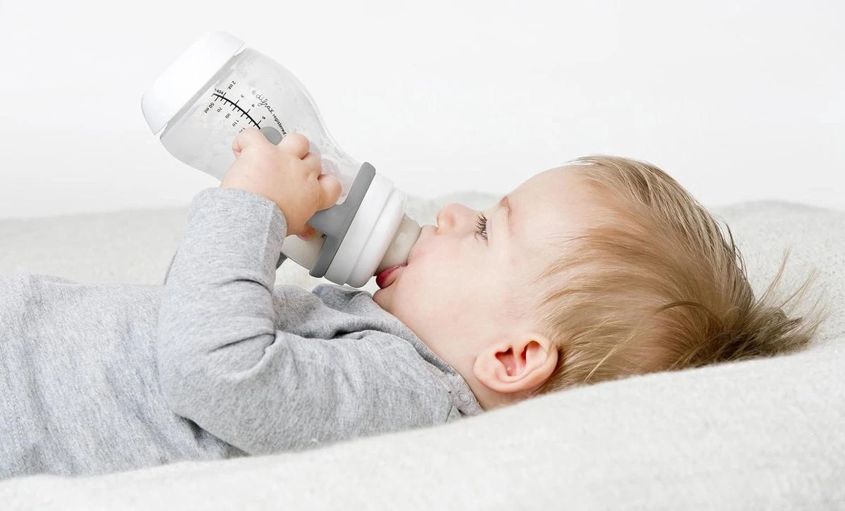 Difrax Anti-Colic Papfles XL Wide - 310 ml - Wit/Transparant - 2 stuks Difrax Anti-Colic Papfles XL Wide - 310 Ml - Wit/Transparant - 2 Stuks -Babyproducten Promotie Winkel