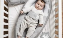 Doomoo Cocoon - Babynestje - Biologisch Katoen En 74 X 46 Cm - Classic Grey 4 Doomoo Cocoon - Babynestje - Biologisch Katoen En 74 X 46 Cm - Classic Grey -Babyproducten Promotie Winkel 1200x731