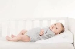 Doomoo Basics Hellend Kussen - Reflux Kussen - Rest Easy Small -Babyproducten Promotie Winkel 1200x791 1