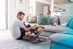 Maxi-Cosi Kori 2-in-1 Wipstoel - Essential Grey -Babyproducten Promotie Winkel 1200x798 26