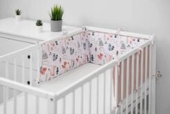 Sensillo Baby Bedbumper - Bedomrander - Anti Stootrand Ledikant - Bed Zijbeschermers - 180x30cm - Wafel Roze Vosjes -Babyproducten Promotie Winkel 1200x800 145