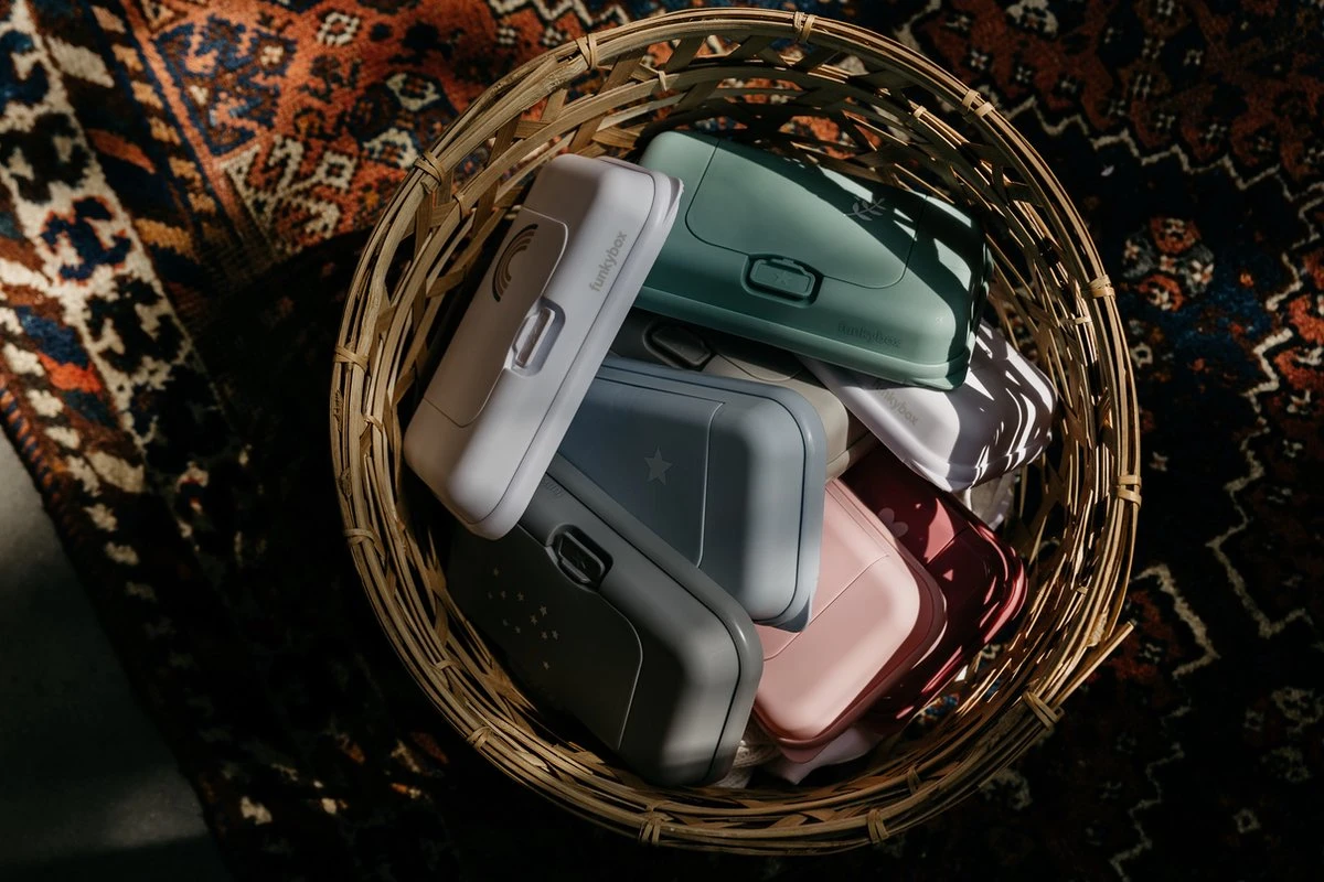 Funkybox - Billendoekjes Doosje - To Go - Grey - Little Stars Funkybox - Billendoekjes Doosje - To Go - Grey - Little Stars -Babyproducten Promotie Winkel 1200x800 20