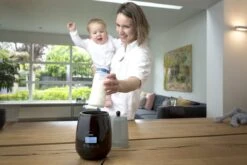 Alecto BW700BK - Snelle Digitale Flessenwarmer 500W Voor Opwarmen, Steriliseren En Ontdooien - Inclusief Stoomkap - Bediening Via Display - Zwart 6 Alecto BW700BK - Snelle Digitale Flessenwarmer 500W Voor Opwarmen, Steriliseren En Ontdooien - Inclusief Stoomkap - Bediening Via Display - Zwart -Babyproducten Promotie Winkel 1200x800 403