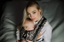 Pure Baby Love - Draagzak - Cross & Go - Panter Zwart - Maat 44/50 - 74 -Babyproducten Promotie Winkel 1200x800 574