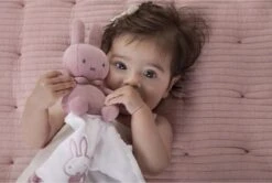 Tiamo Collection Knuffeldoekje Nijntje - Pink Baby Rib 4 Tiamo Collection Knuffeldoekje Nijntje - Pink Baby Rib -Babyproducten Promotie Winkel 1200x808 2