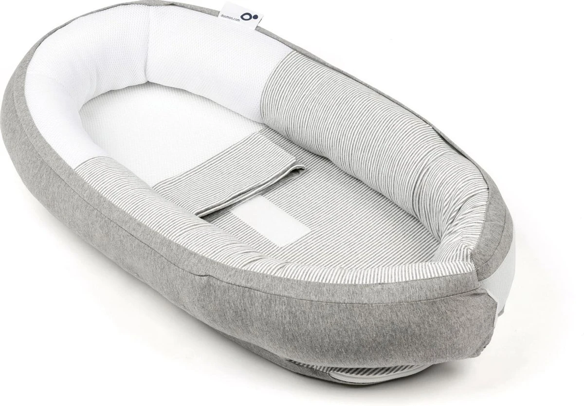 Doomoo Cocoon - Babynestje - Biologisch Katoen en 74 x 46 cm - Classic Grey Doomoo Cocoon - Babynestje - Biologisch Katoen En 74 X 46 Cm - Classic Grey -Babyproducten Promotie Winkel 1200x834 1