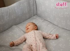 Steff - Parkomrander - Boxomrander 340x29 Cm - Print Schommelpaardjes - OEKO-TEX Standard 100 -Babyproducten Promotie Winkel 1200x880 4