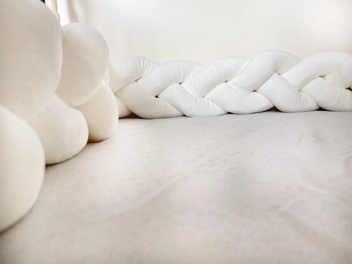 IL BAMBINI Gevlochten baby bed bumper Treccia - Bedomrander - Box omrander - Hoofdbeschermer - Boxrand - Bedbumper - Stootrand - Boxomrander - (3 meter) Wit IL BAMBINI Gevlochten Baby Bed Bumper Treccia - Bedomrander - Box Omrander - Hoofdbeschermer - Boxrand - Bedbumper - Stootrand - Boxomrander - (3 Meter) Wit -Babyproducten Promotie Winkel 1200x899 4