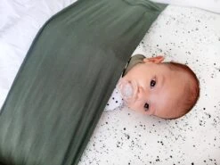 NUNKI Ledikant Lakentje - Simpel Strak Instoppen (ipv Inbakeren)- 60x120 Botanisch Groen -Babyproducten Promotie Winkel 1200x900 82