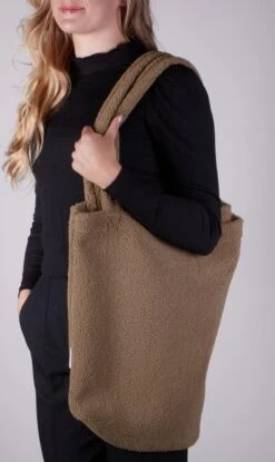 Studio Noos - Luiertas Mom-bag Chunky Teddy -Babyproducten Promotie Winkel 715x1200 2