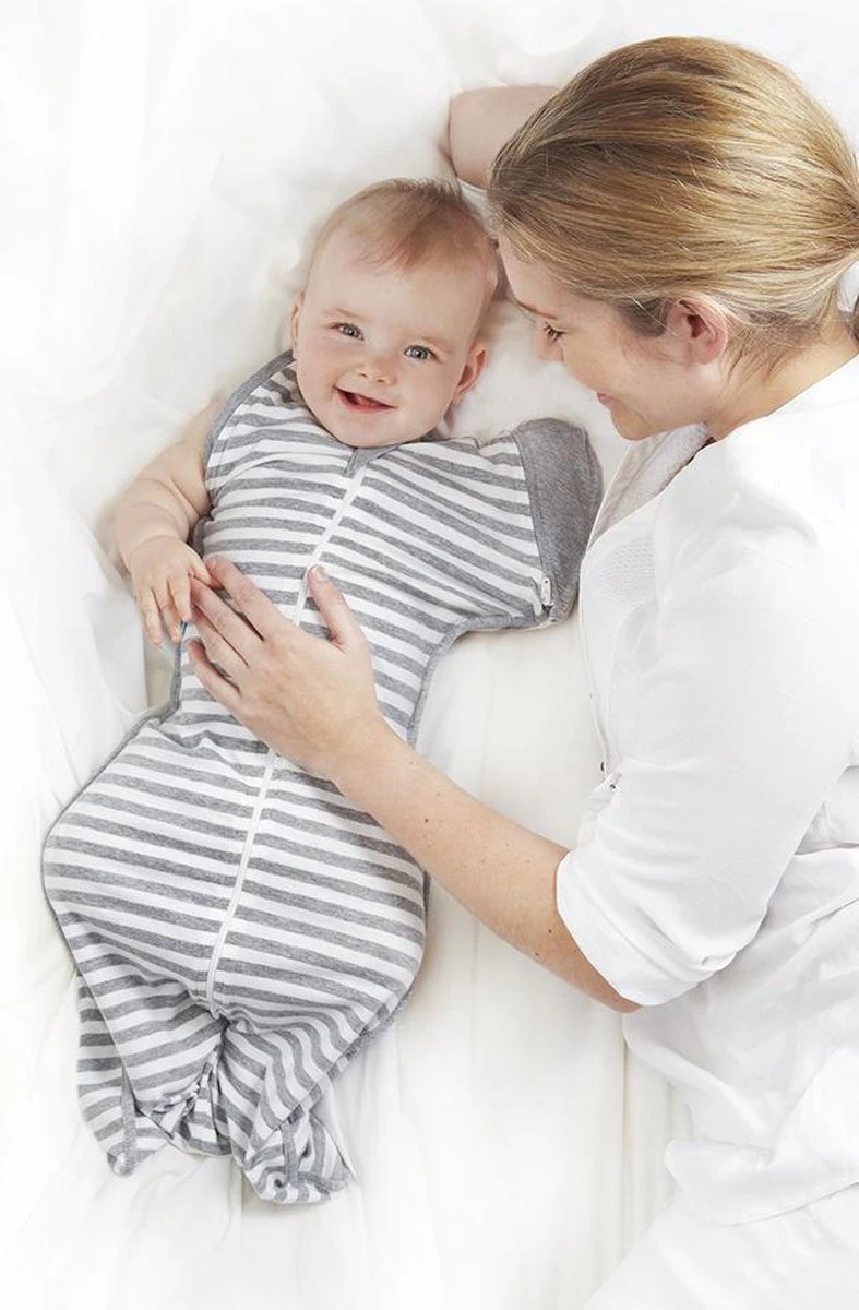 Love to Dream™ Babyslaapzak Swaddle Up™ - Inbakeren afbouwen - Baby 4-6 maanden - 6-8.5 kg - All Season - Grijs Love To Dream™ Babyslaapzak Swaddle Up™ - Inbakeren Afbouwen - Baby 4-6 Maanden - 6-8.5 Kg - All Season - Grijs -Babyproducten Promotie Winkel 787x1200 1
