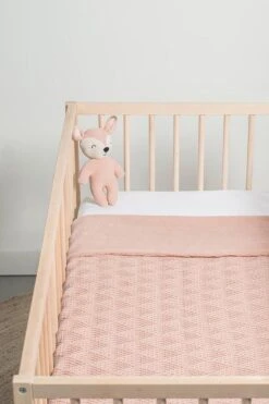 Jollein Baby Deken Ledikant 100x150cm River Knit - Pale Pink/Coral Fleece -Babyproducten Promotie Winkel 800x1200 168