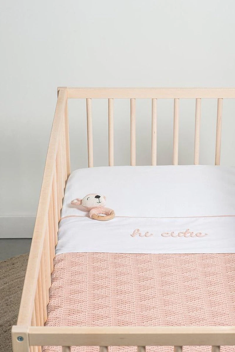 Jollein Baby Laken Ledikant 120x150cm Hi cutie - Pale Pink Jollein Baby Laken Ledikant 120x150cm Hi Cutie - Pale Pink -Babyproducten Promotie Winkel 800x1200 268