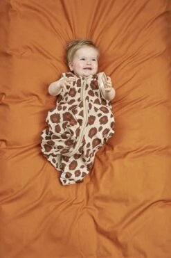 Meyco Uni Dekbedovertrek Peuter - Camel/Warm Sand - 120x150cm -Babyproducten Promotie Winkel 800x1200 316