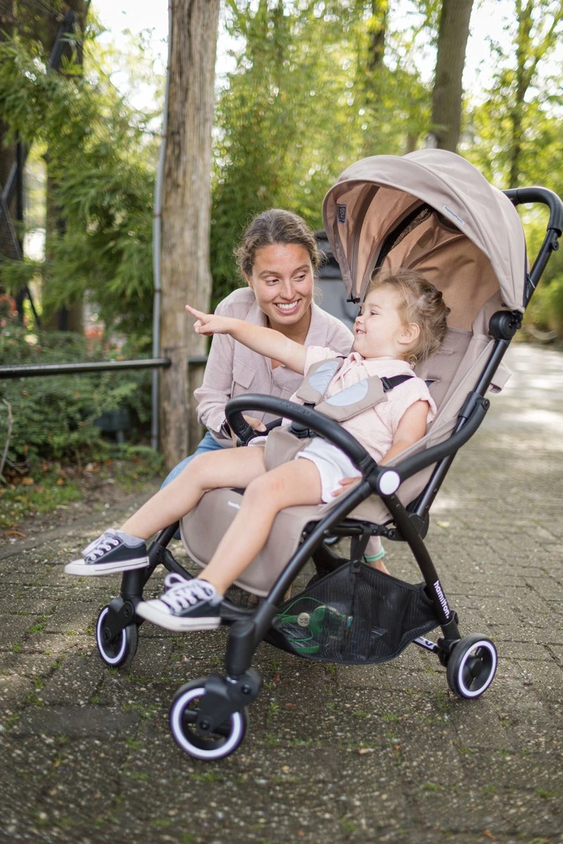 Hamilton by Yoop X1 Plus Buggy – Nieuw, Hoger, Uitgebreider 2023 Model – Premium Stroller met One Hand Folding Technologie – Kaki – Lichte, Verstelbare en Wendbare Kinderwagen met vele Gemakken Hamilton By Yoop X1 Plus Buggy – Nieuw, Hoger, Uitgebreider 2023 Model – Premium Stroller Met One Hand Folding Technologie – Kaki – Lichte, Verstelbare En Wendbare Kinderwagen Met Vele Gemakken -Babyproducten Promotie Winkel 800x1200 450