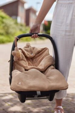 Jollein Voetenzak Voor Autstoel & Kinderwagen - Basic Knit - Biscuit -Babyproducten Promotie Winkel 800x1200 463