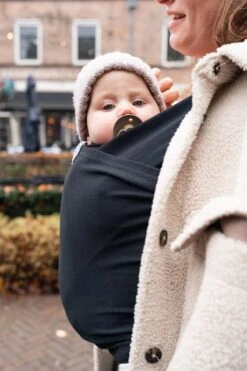 ByKay - Draagdoek - Rekbaar - Black - Maat M - Organic Katoen - Stretchy Wrap Deluxe - 3 Jaar - Buik - Heup 3 ByKay - Draagdoek - Rekbaar - Black - Maat M - Organic Katoen - Stretchy Wrap Deluxe - 3 Jaar - Buik - Heup -Babyproducten Promotie Winkel 800x1200 474